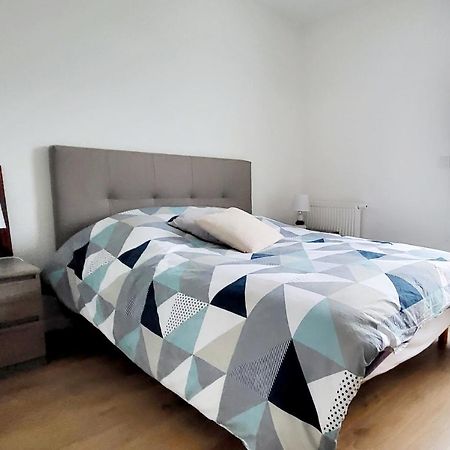 Appartement Moderne Finement Decore Avec Balcon A Vannes Centre المظهر الخارجي الصورة