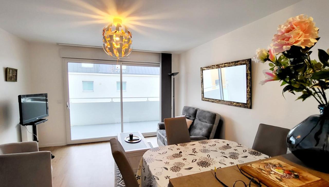 Appartement Moderne Finement Decore Avec Balcon A Vannes Centre المظهر الخارجي الصورة